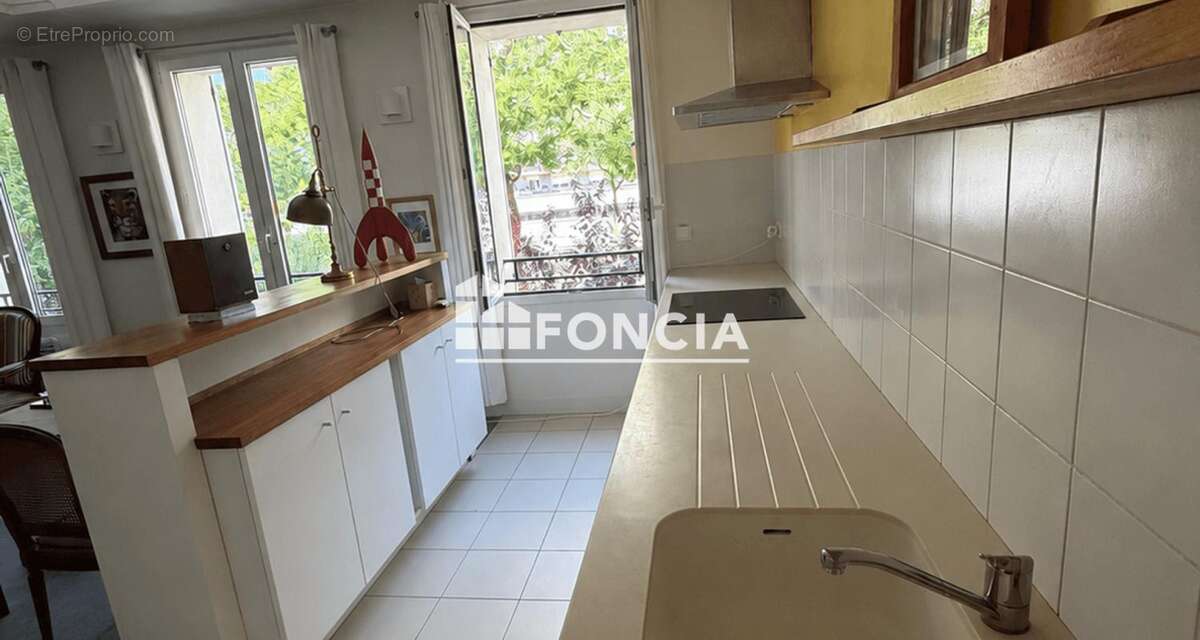 Maison à PARIS-14E