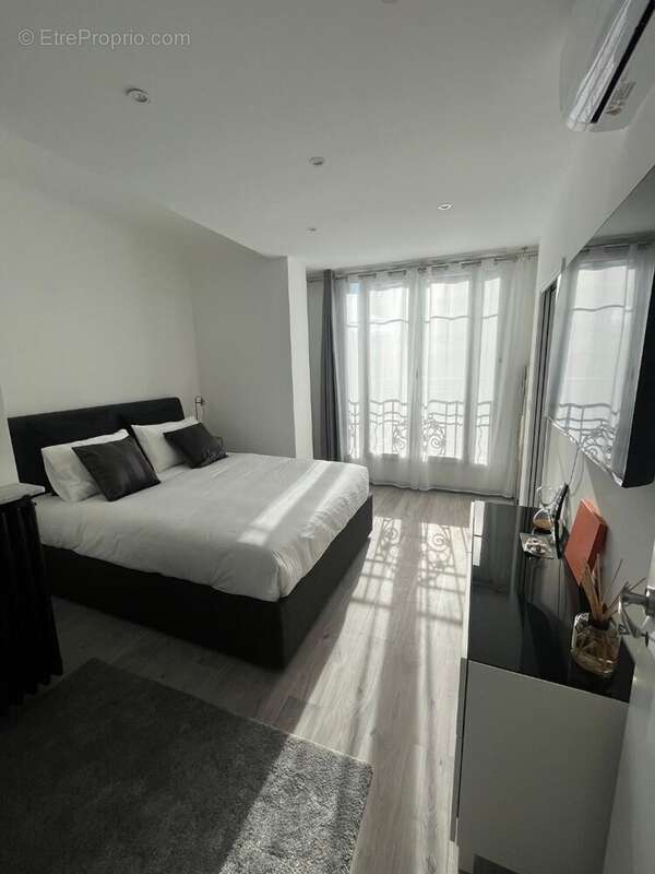 Appartement 2 pièces entre la Croisette et la rue d'Antibes - photo 2