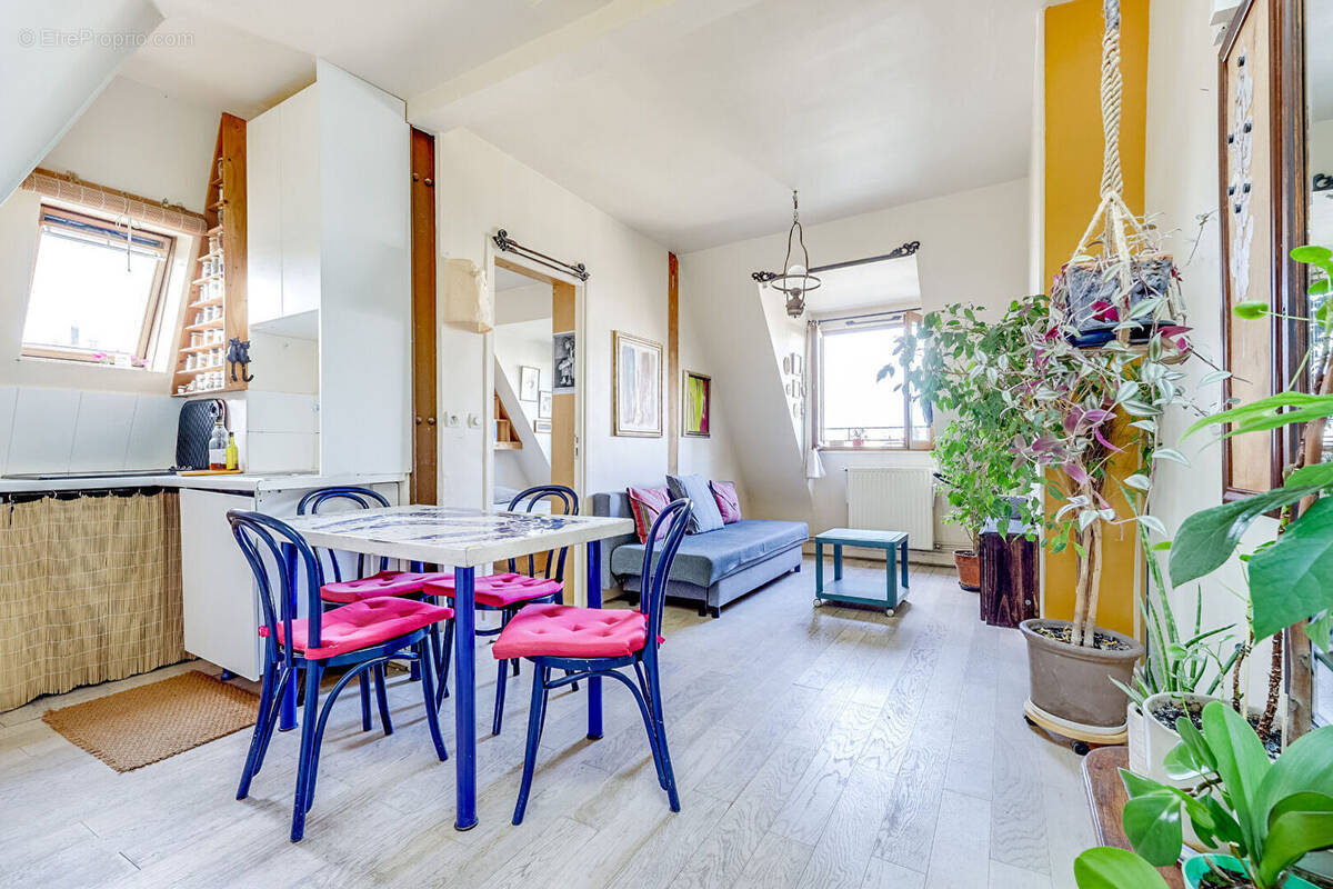 Appartement à PARIS-20E