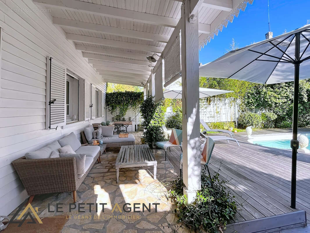 Maison à LE BOUSCAT