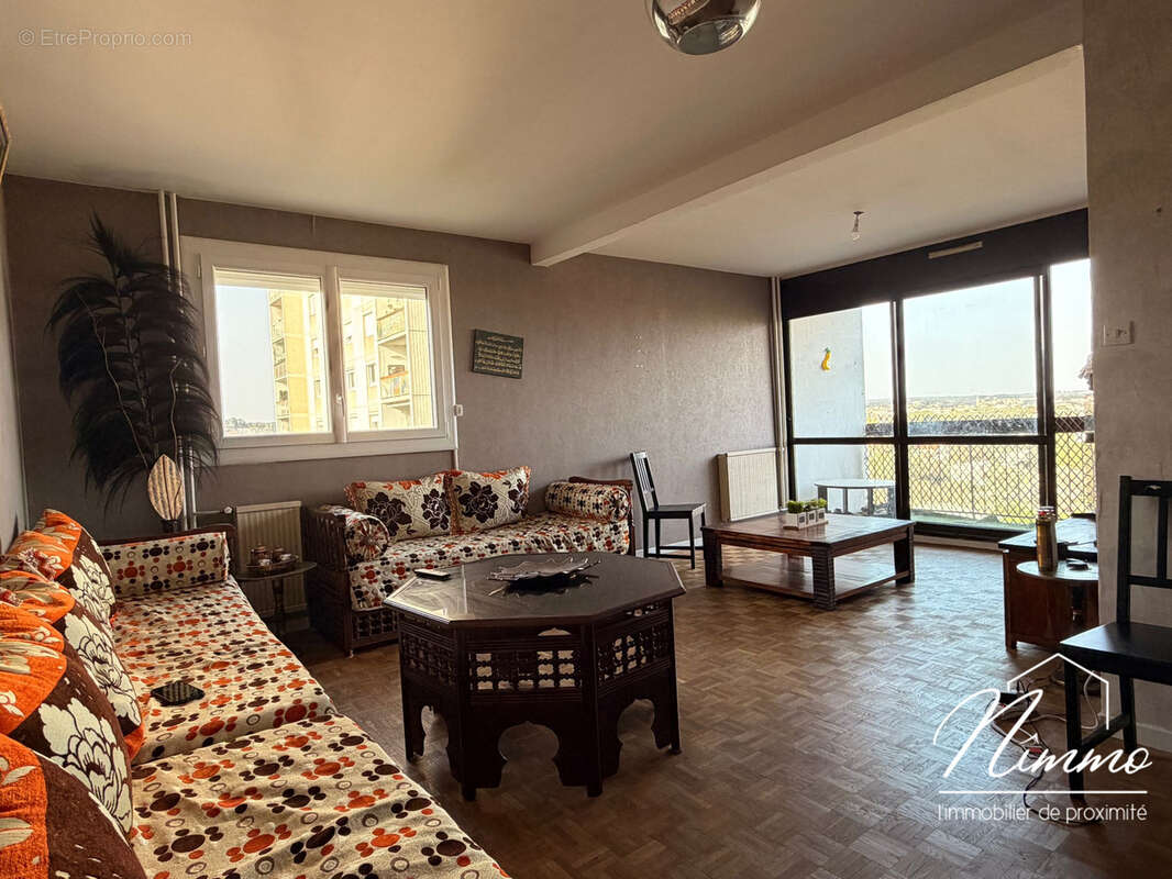Appartement à NIMES