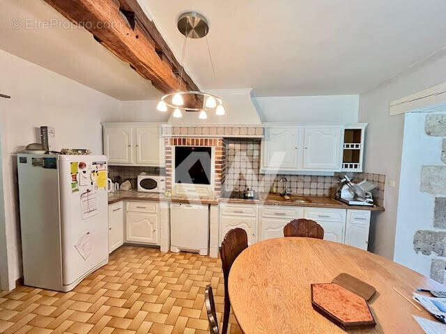 Maison 205 m² à Trainou  - photo 6