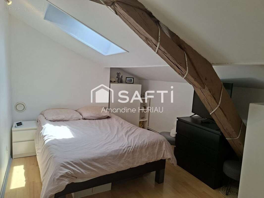 Maison 112 m² à Vensat  - photo 8