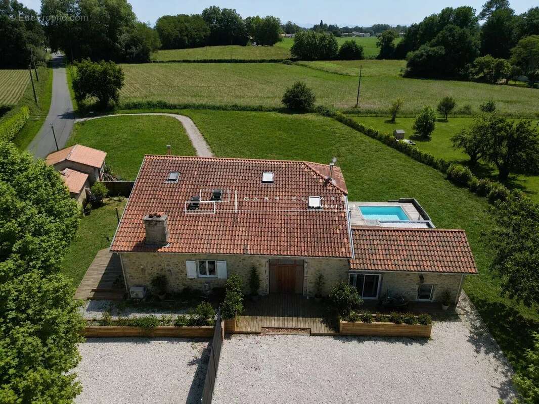 Maison à SAUBRIGUES
