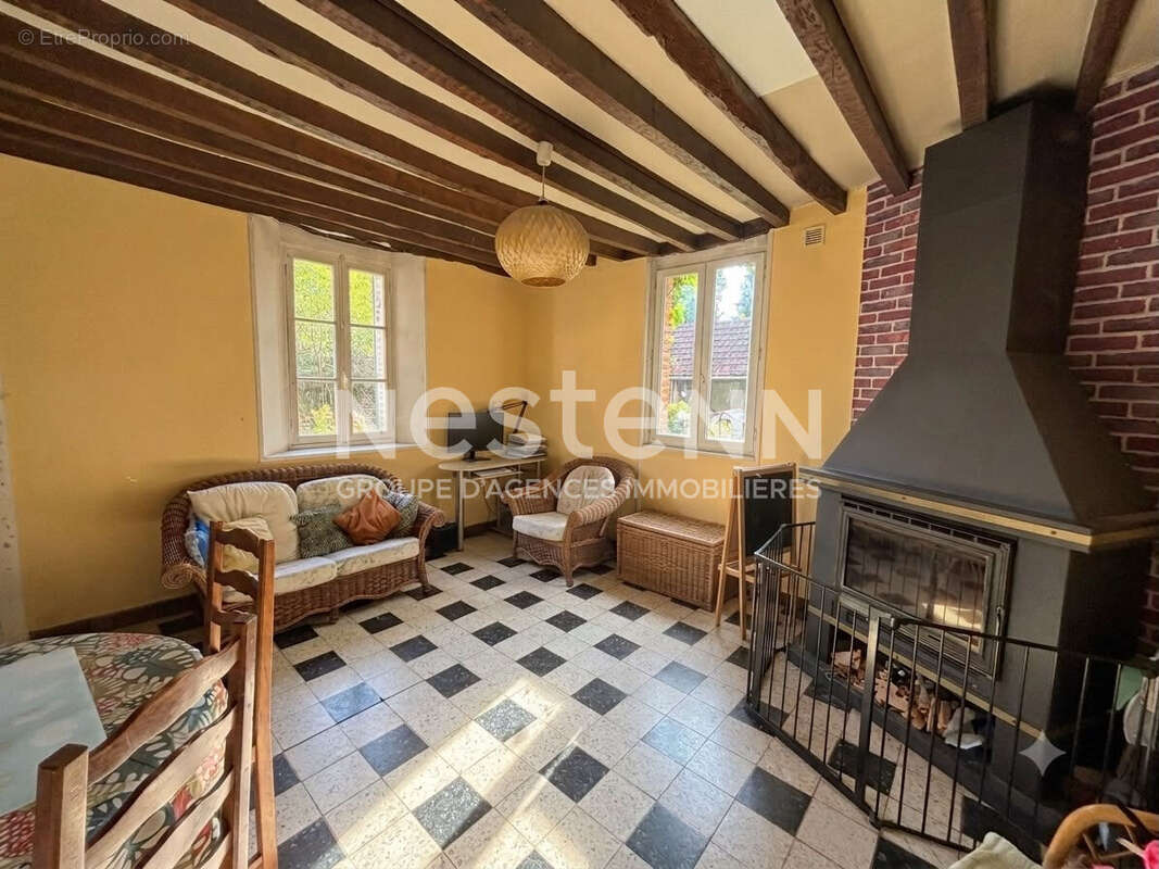 A VENDRE - A 10 min de CHAUMONT EN VEXIN - Coquette maison de 65 m² - 1 chambre - 343 m² de terrain - photo 2