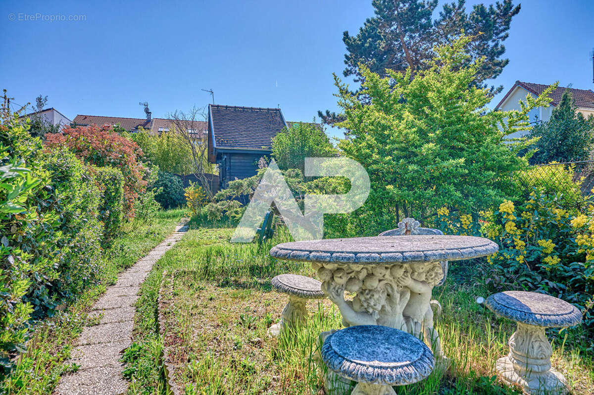 Maison à RUEIL-MALMAISON