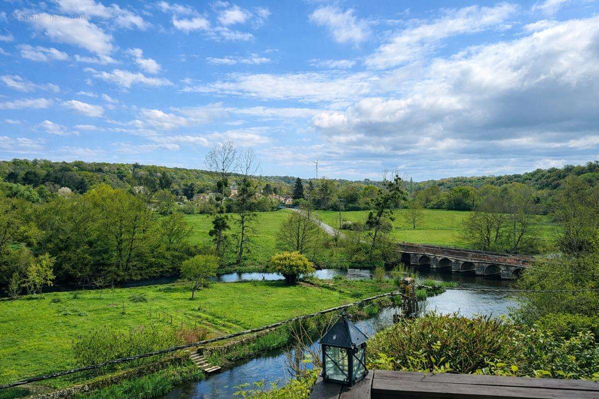 Charmante maison de 4 chambres au bord de la rivière avec de - photo 2