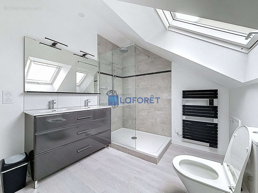 Maison à MAGNY-LE-HONGRE