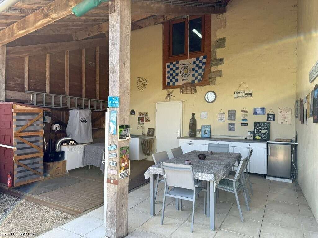 Maison à SAUZE-VAUSSAIS