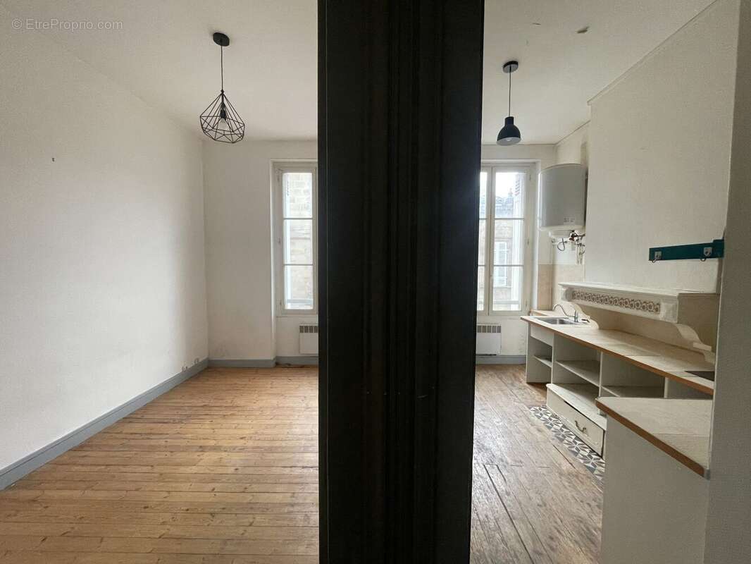 Appartement 40 m² à Bordeaux  - photo 2