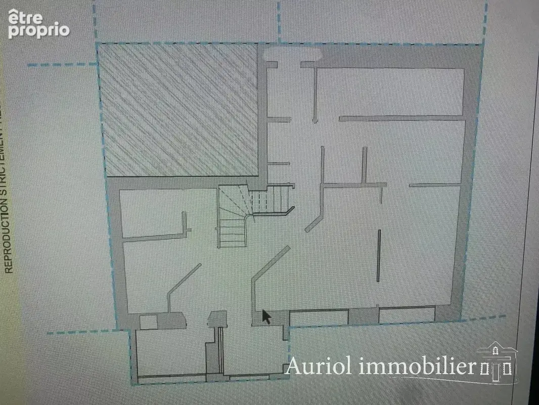 PEYPIN Locaux 150 m2 composé de 6 bureaux et 4 pièces - photo 3