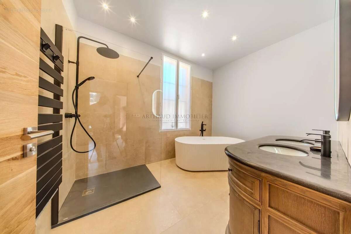 Maison à CANNES