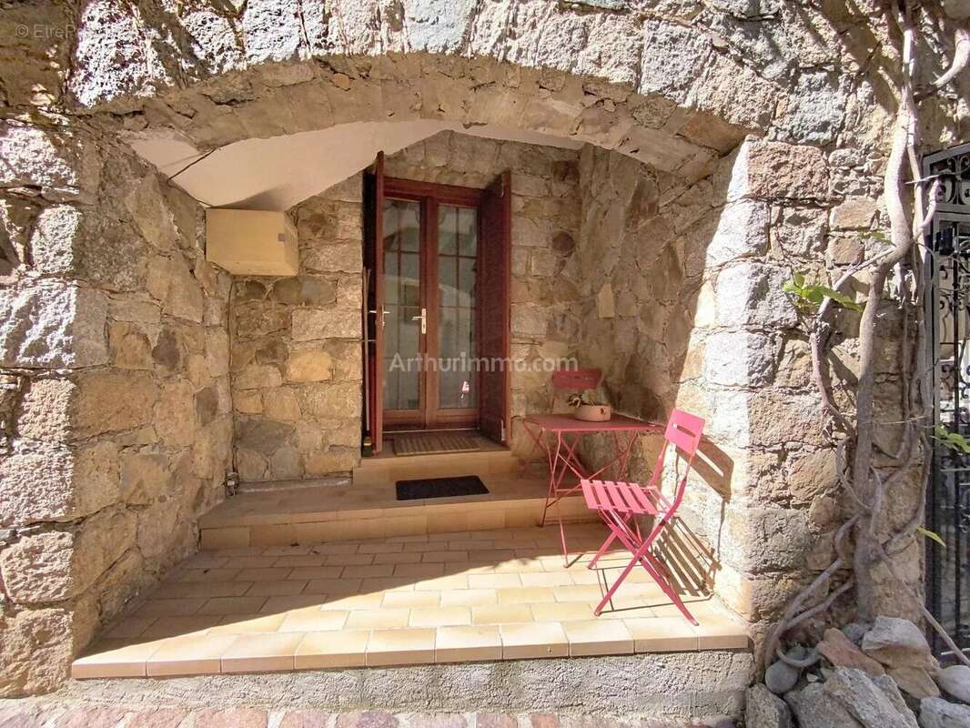 Maison à CATERI