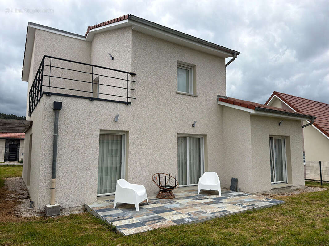 Maison à LE RUSSEY