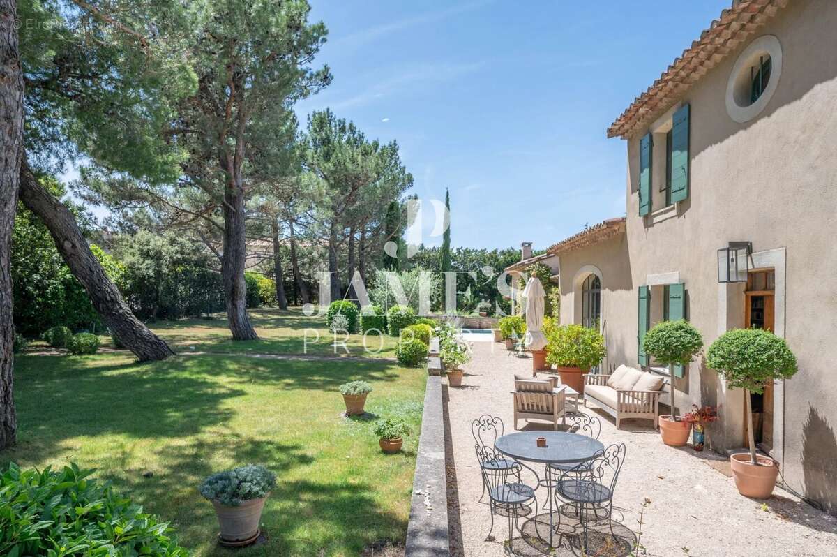 Maison à EYGALIERES