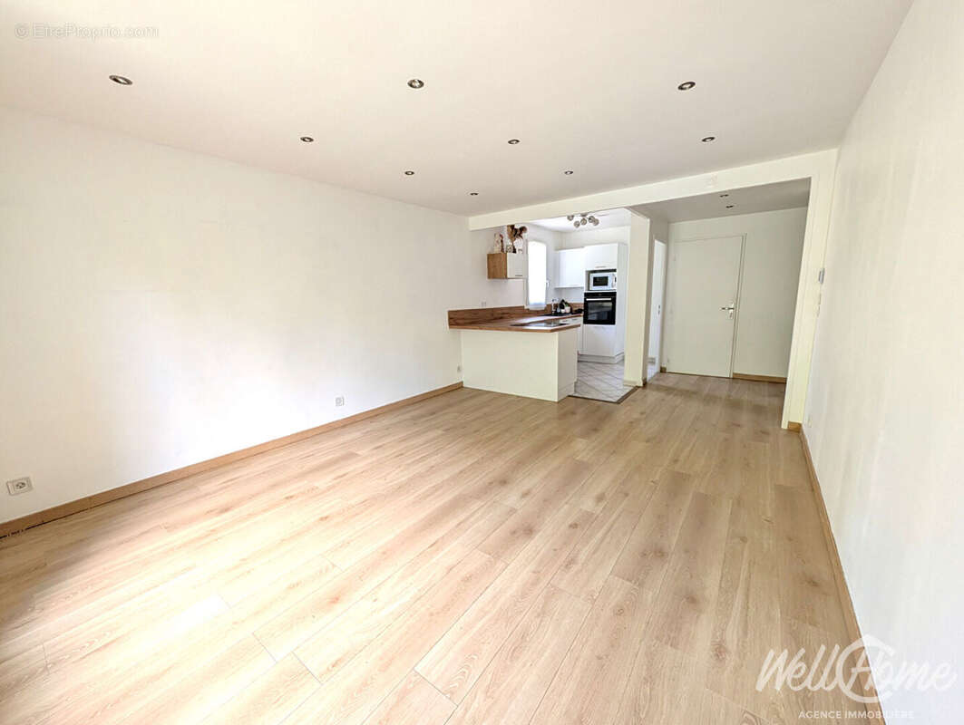 Appartement à SAINT-OUEN-L'AUMONE