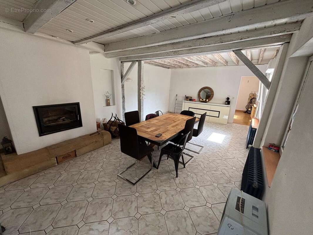 Maison 105 m² à Vrizy  - photo 8