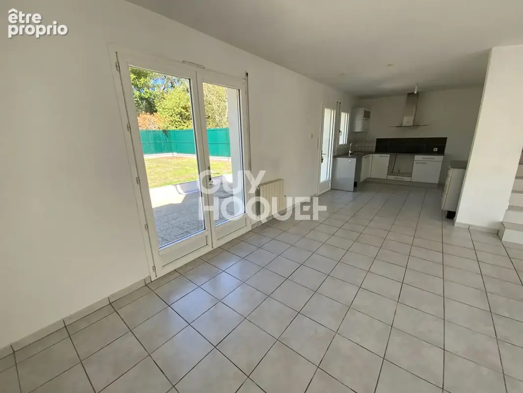 Maison Saint Marc Sur Mer 4 pièce(s) 101 m2 (113m2 au sol ) - photo 4