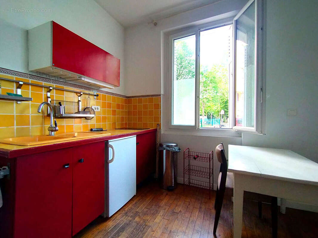 Appartement à PARIS-19E