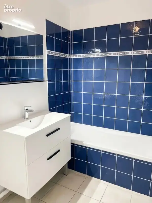 Mérignac Proche Pellegrin / Arlac - T2 (50m2) TBE avec Balcon - Cave et Parking - photo 9