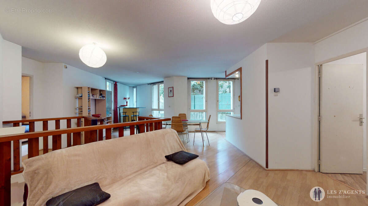 Appartement à SAINT-MARTIN-D'HERES