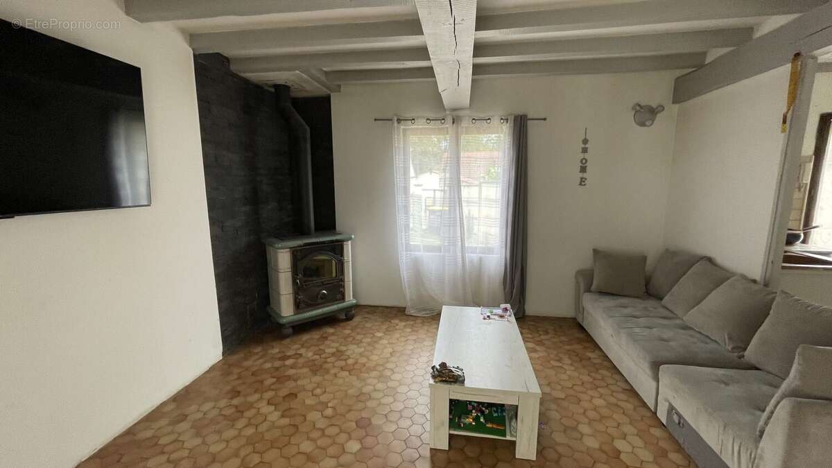 Maison 122 m² à Cambronne-Les-Clermont  - photo 2