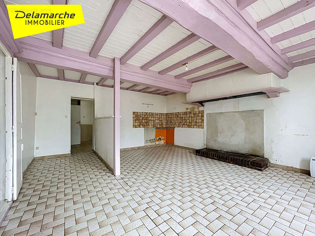 A VENDRE : Maison mitoyenne à Saint Denis Le Gast - photo 2