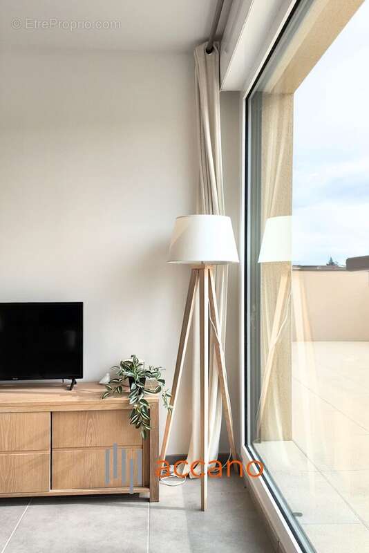 Appartement à CRAPONNE