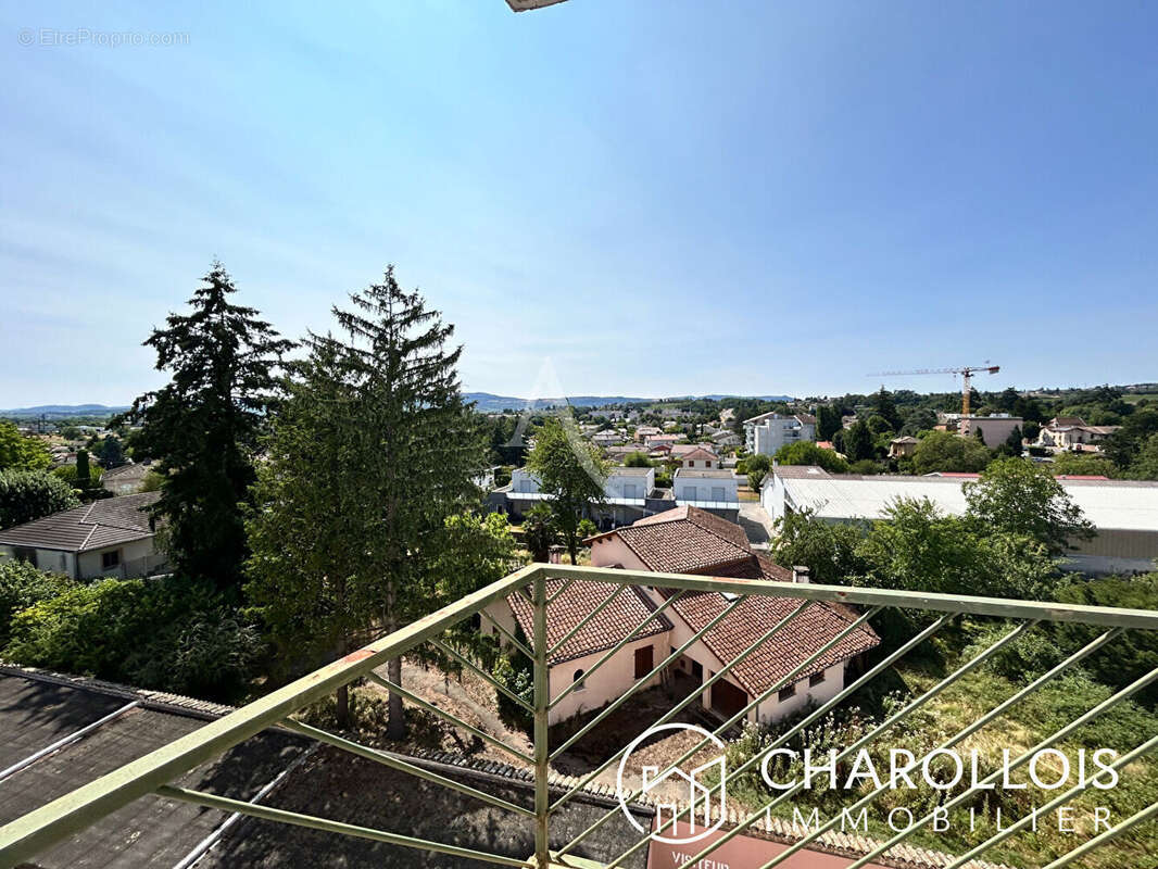 Nouveauté ! Appartement T4 - 71m² - CHARNAY LES MÂCON - photo 8