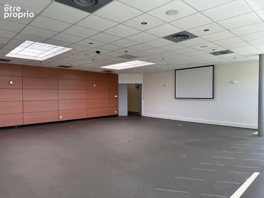 Commerce 468 m² à vendre à Bernay (27300) - photo 6
