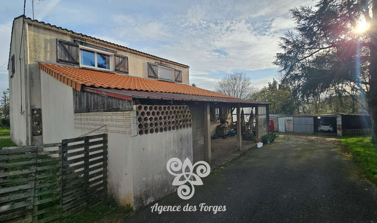 Maison à LA REGRIPPIERE