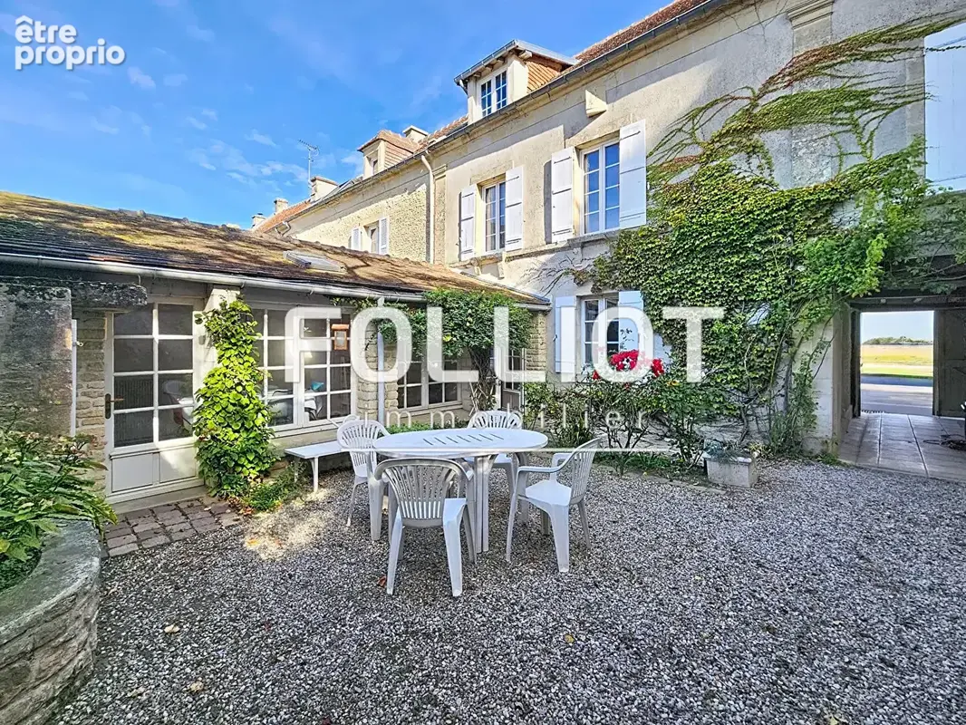 Maison en pierre de 144 m² , 5 pièces et 3 chambres. - photo 7