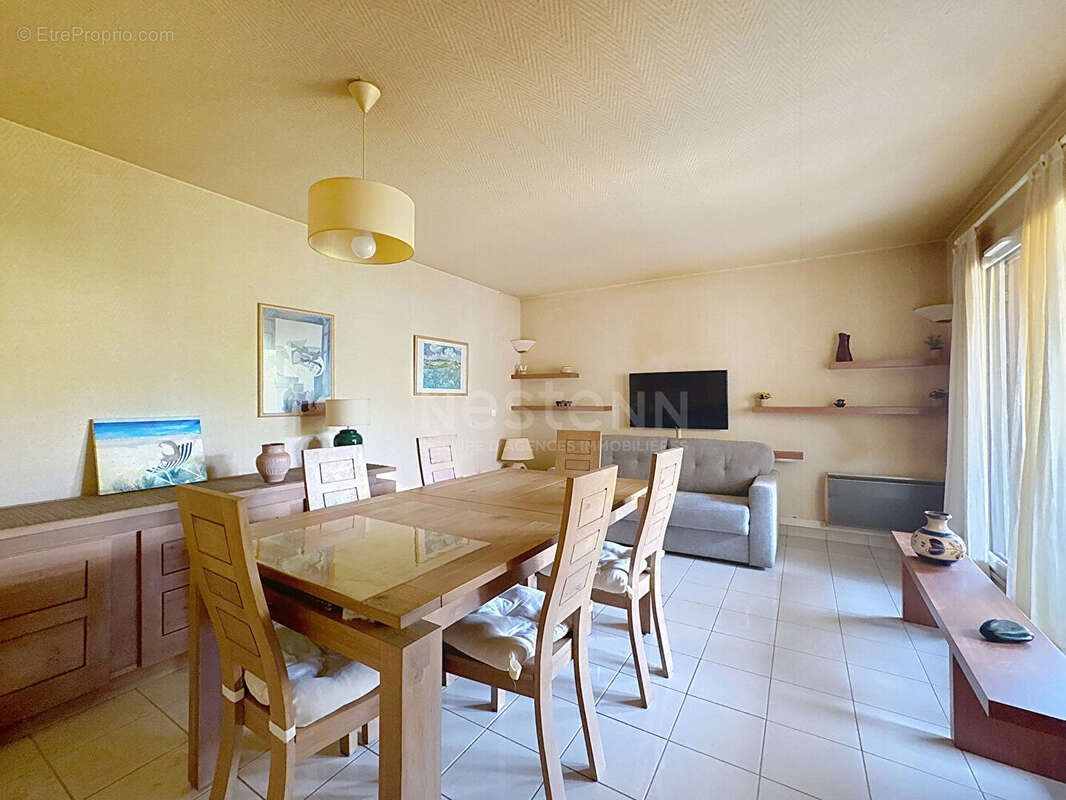 Appartement à LAMORLAYE