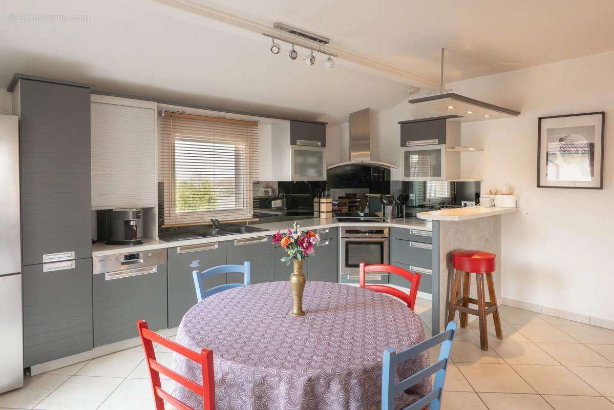 Appartement à VALENCIN