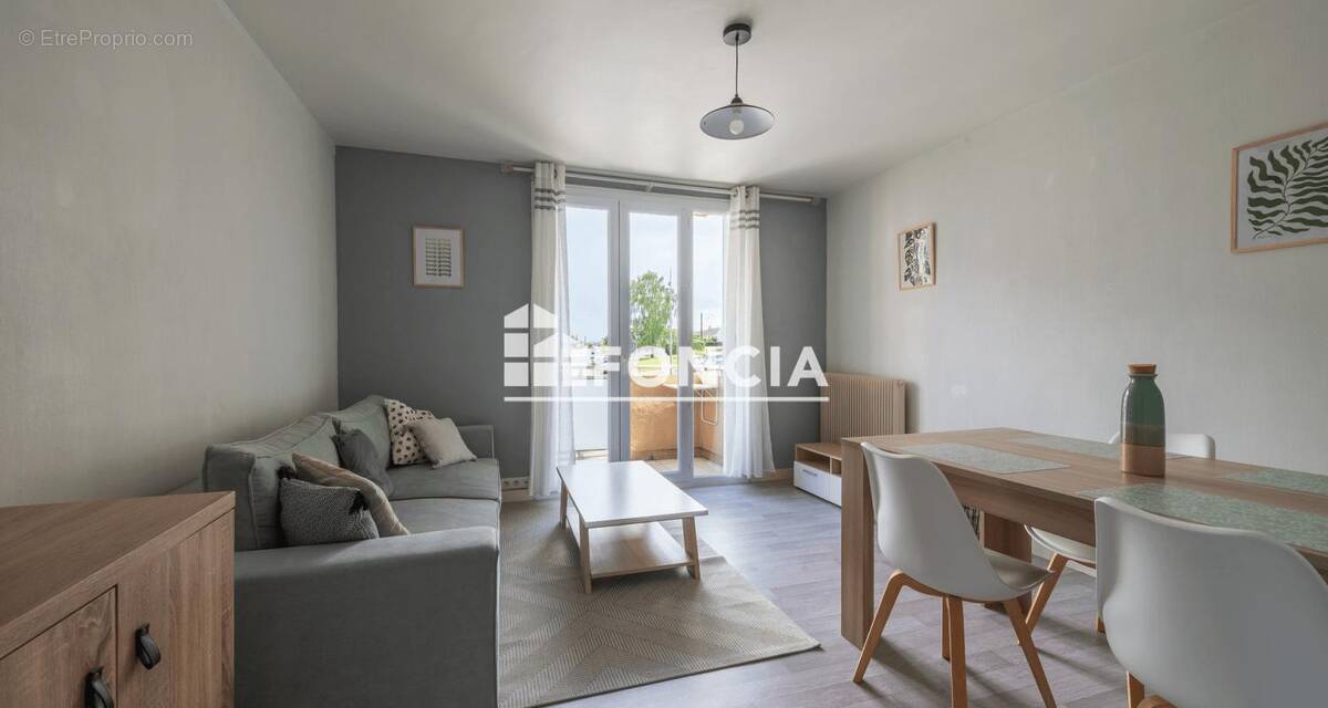 Appartement à SAINT-BERTHEVIN