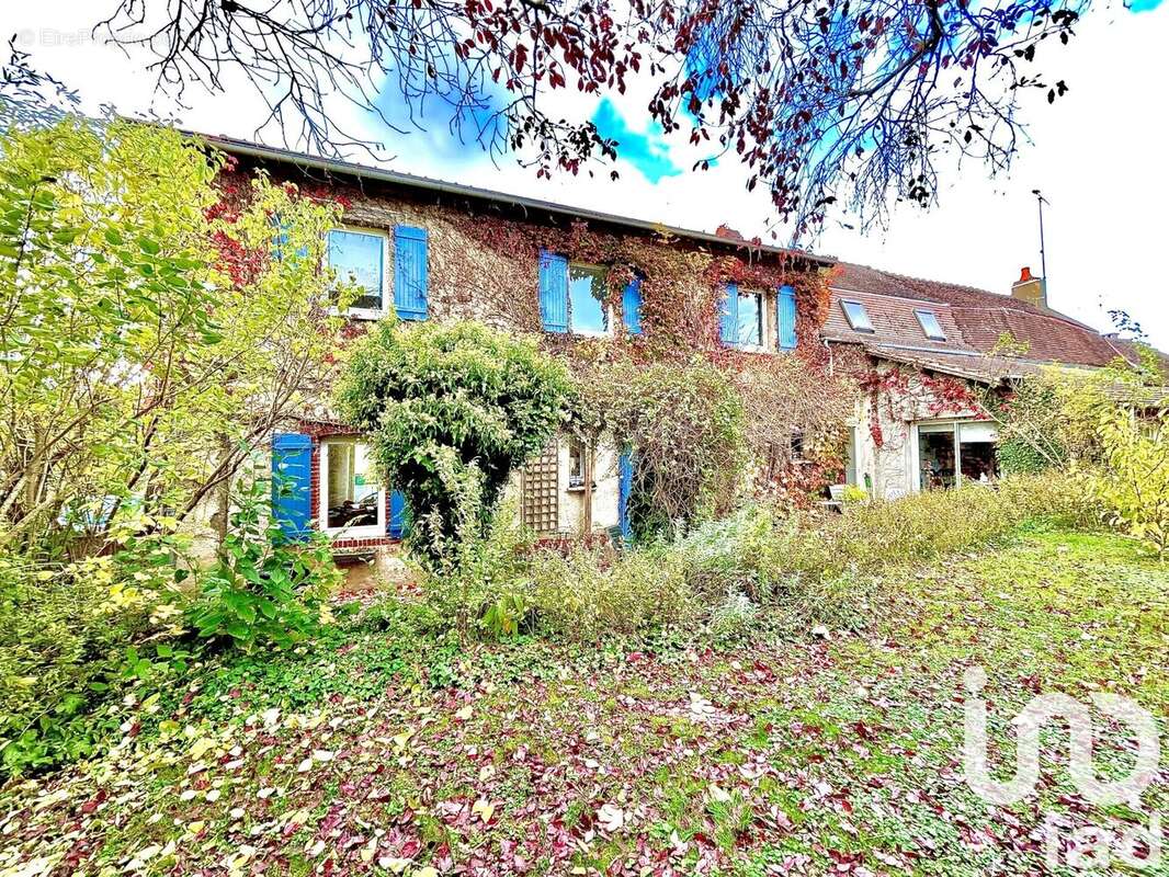 Photo 2 - Maison à VILLENEUVE-SUR-YONNE