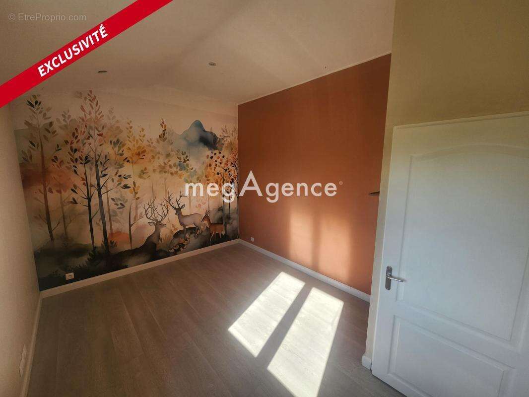 Maison à SAINT-CHRISTOLY-DE-BLAYE