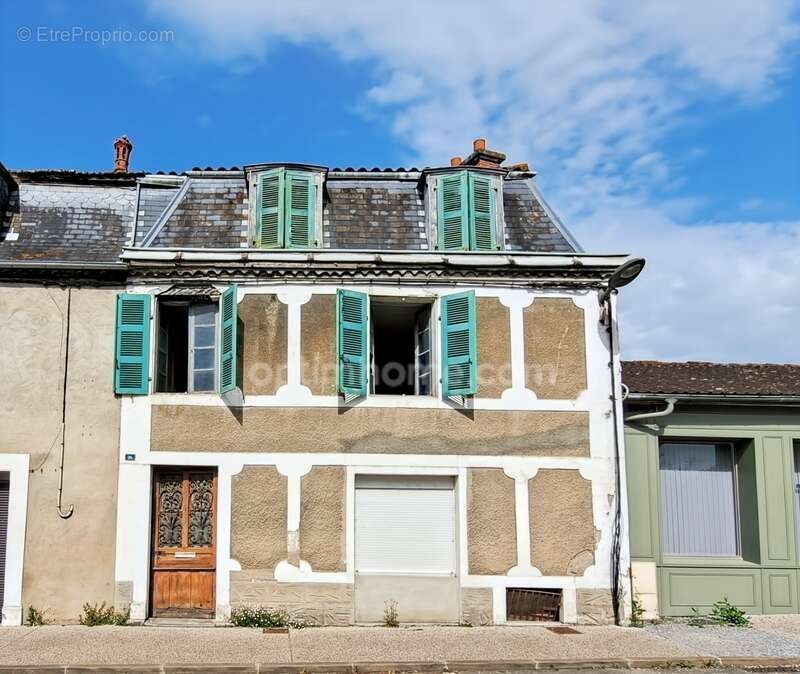 Maison à SAUVETERRE-DE-BEARN
