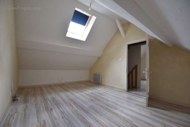 Maison à vendre 4 pièces CHALMOUX (71) - photo 6