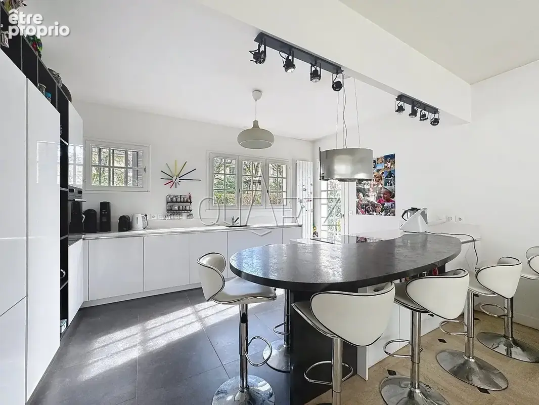 Maison 9 pièces 222 m² à vendre à Versailles (78000) - photo 5