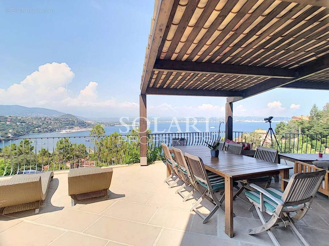 Maison à THEOULE-SUR-MER