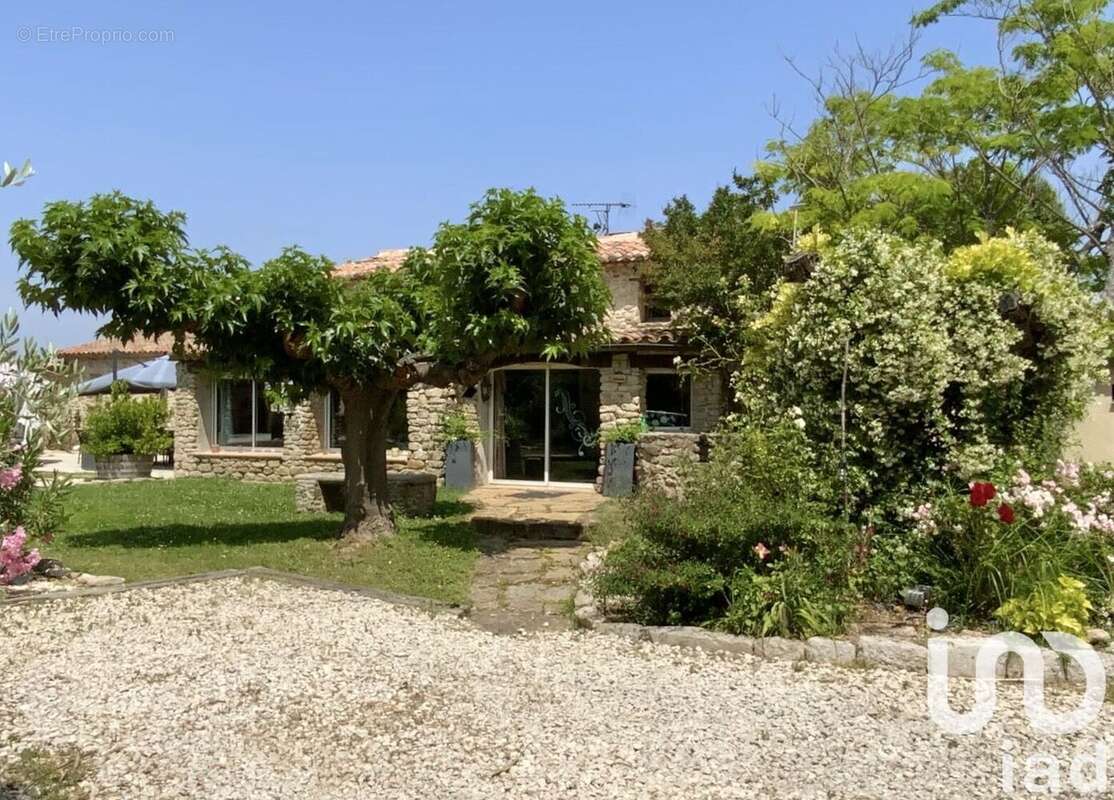 Photo 2 - Maison à TRETS