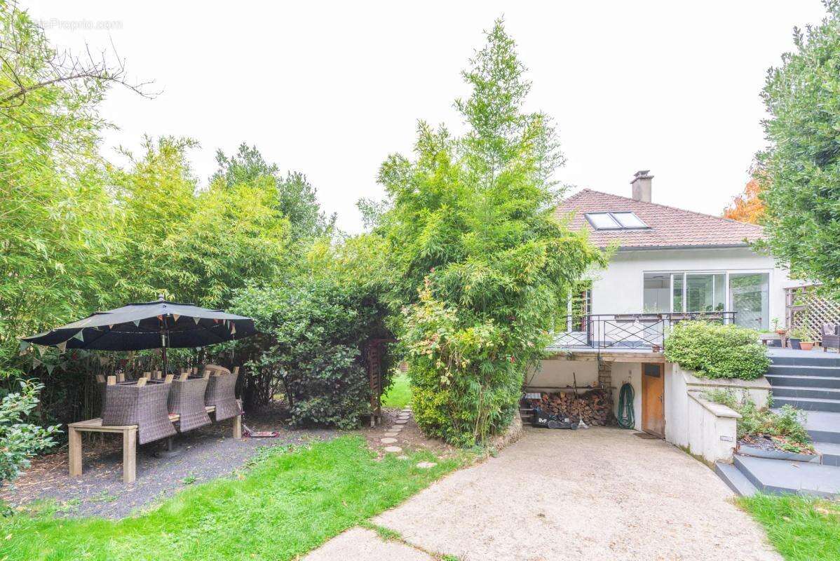 Maison à L'ETANG-LA-VILLE