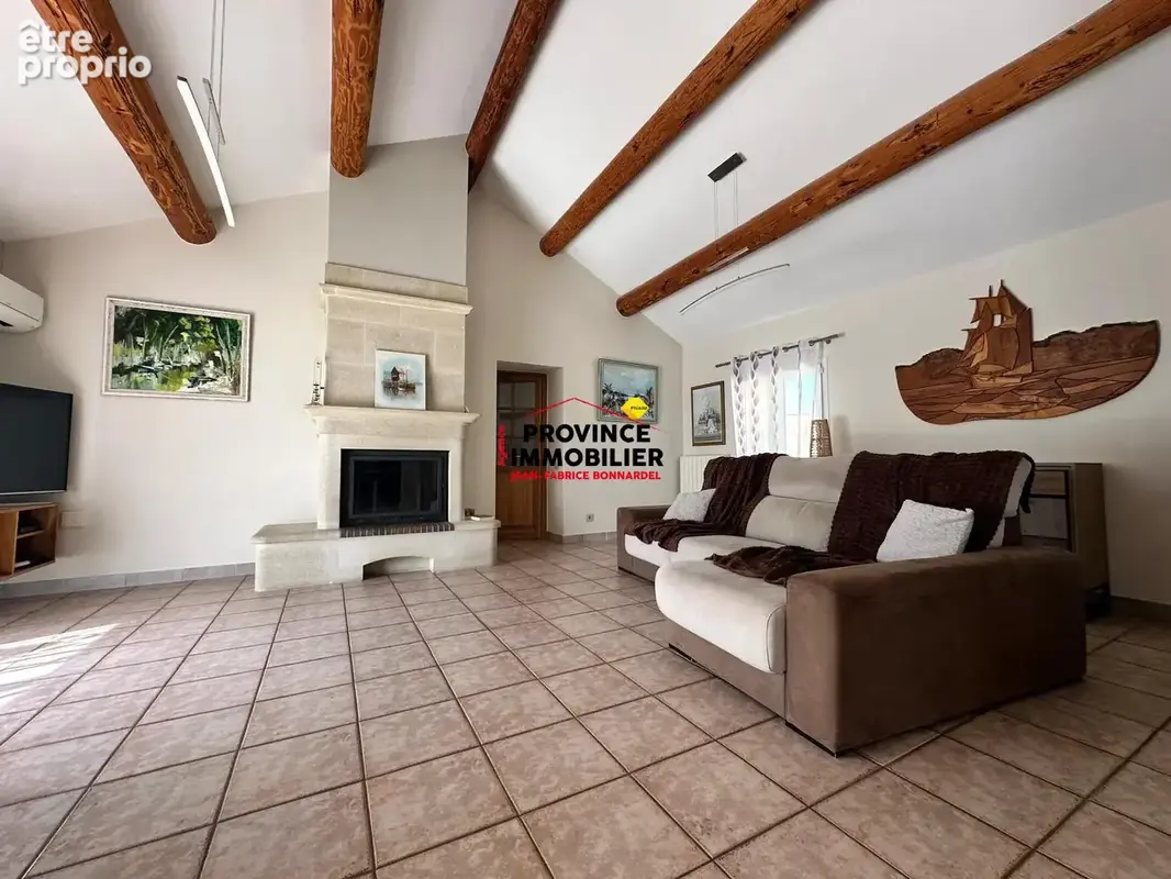 Maison 6 pièces 132 m² à vendre à Sainte-Cecile-Les-Vignes (84290) - photo 3