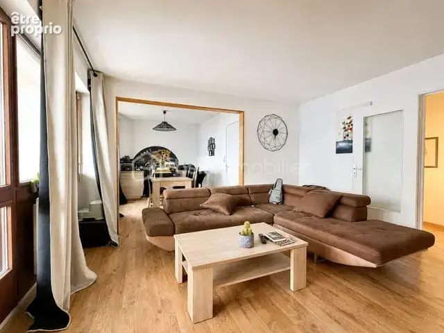 Appartement lumineux avec 2 balcons - photo 3