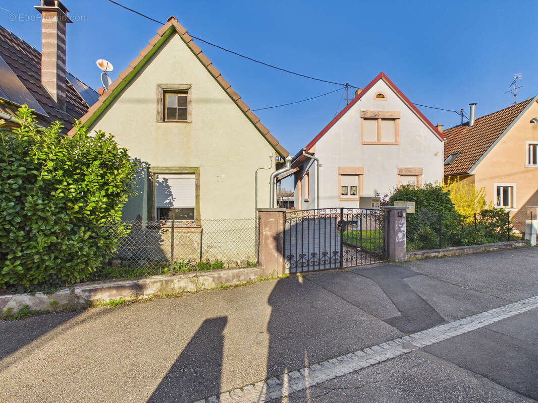 Maison à VILLAGE-NEUF