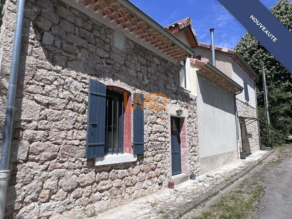 Maison à LARGENTIERE