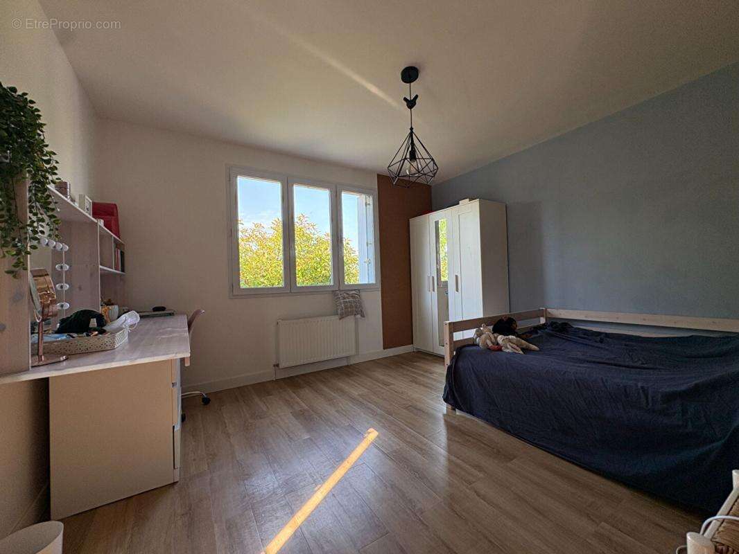 Maison Magne 7 pièce(s) - photo 14