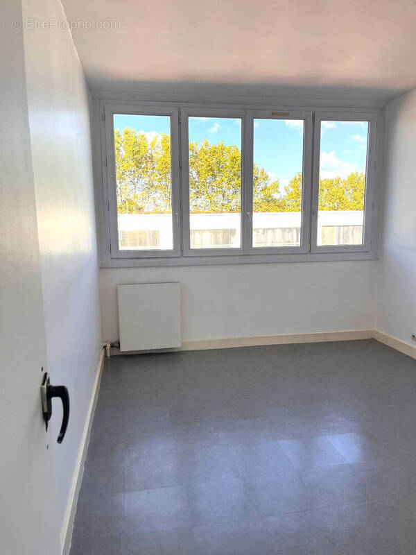 Appartement à VILLENEUVE-SAINT-GEORGES