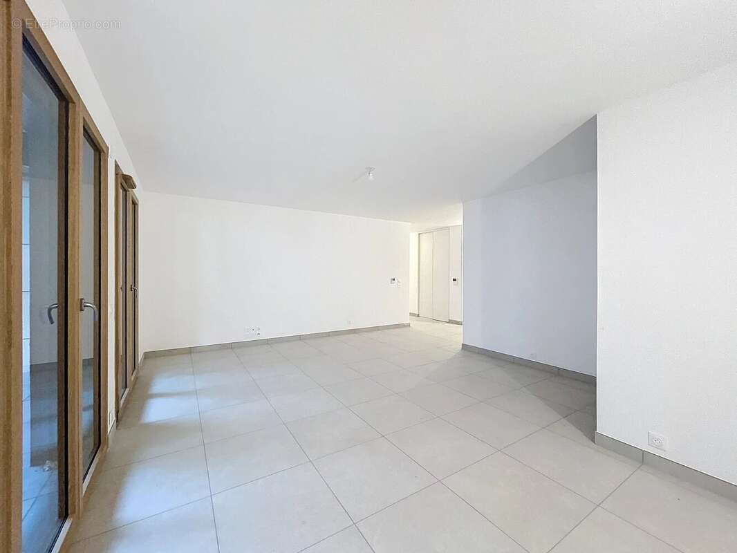 Appartement à EVIAN-LES-BAINS